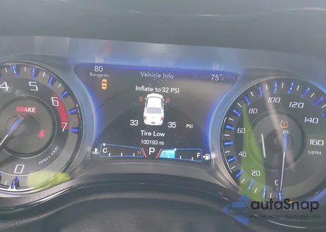 2018 Chrysler 300 300S z USA, uszkodzony, nr VIN 2C3CCABT5JH117852